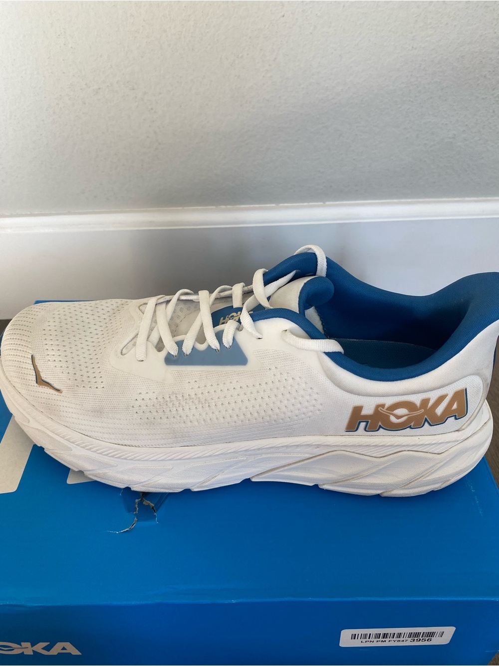 Hoka Arahi 7 Men’s 11 Frost/Gold - Picture 7 of 8